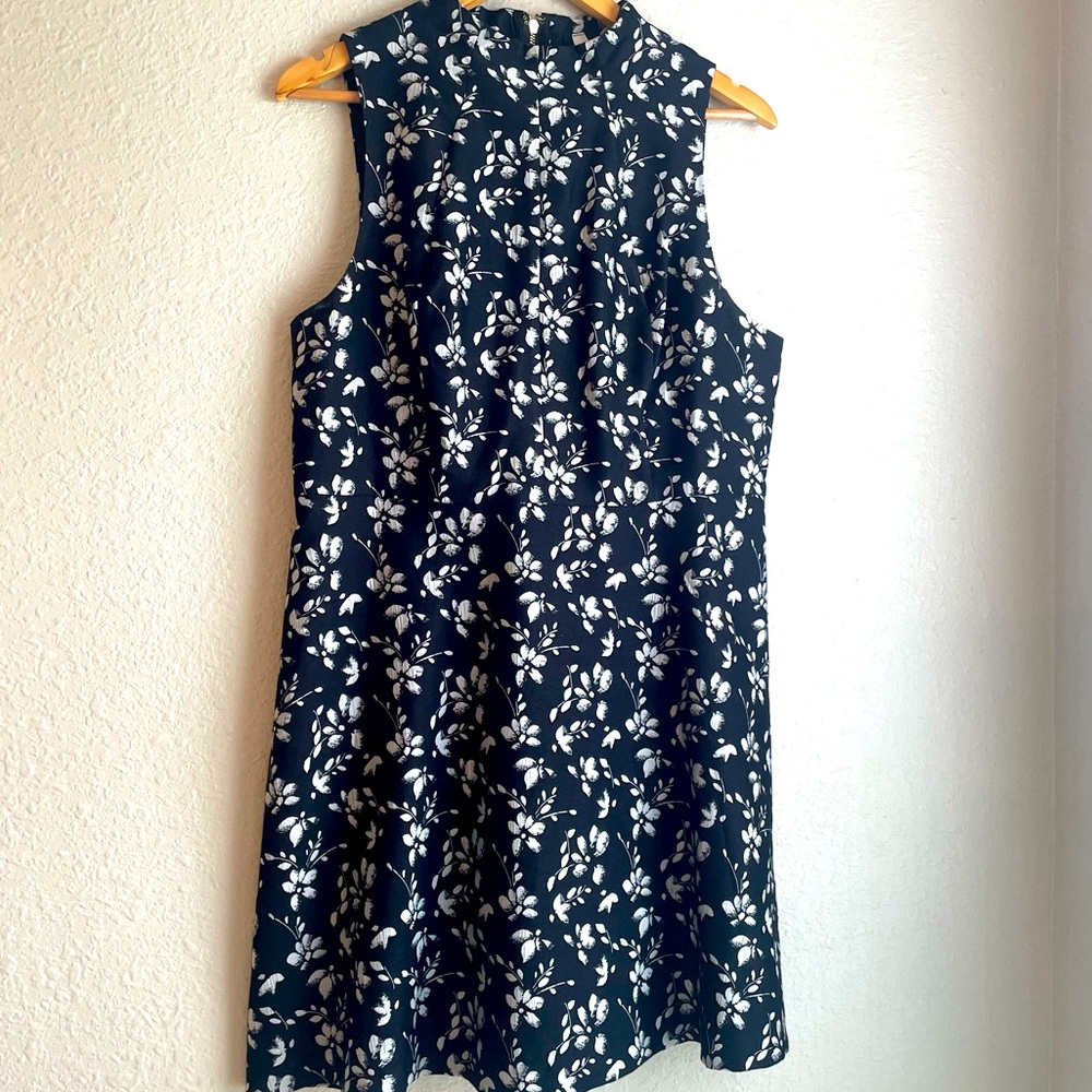 Kenzie size large floral dress
